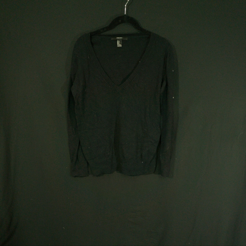 Black forever 21 sweater